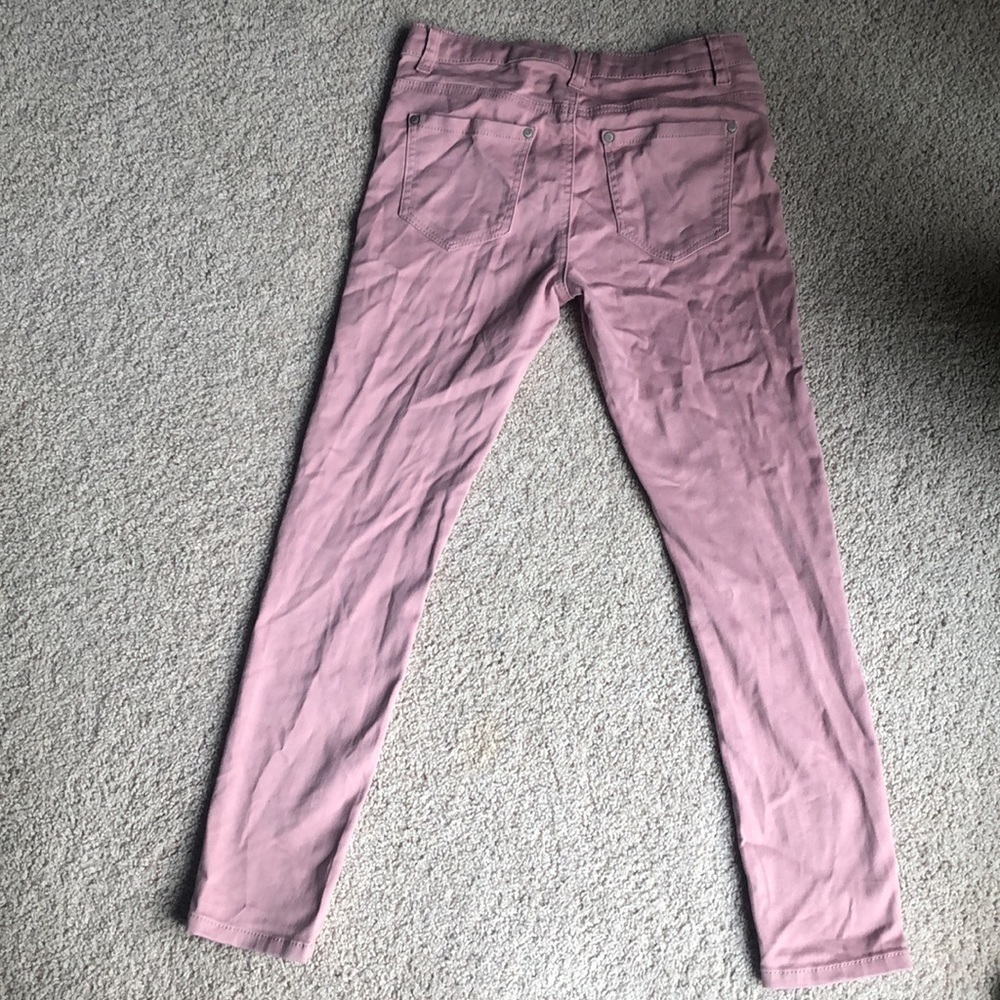 *LAST CHANCE, DONATING JANUARY 1. *BLUE ASPHALT DUSTY PINK SKINNY JEANS - Picture 2 of 3